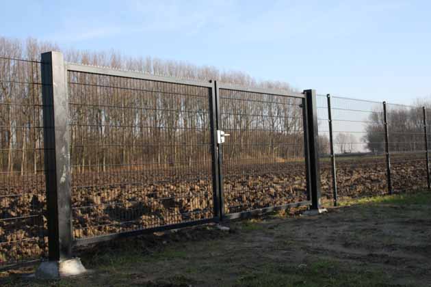 Dubbele draaipoort - Hoving Hekwerk B.V. Stadskanaal