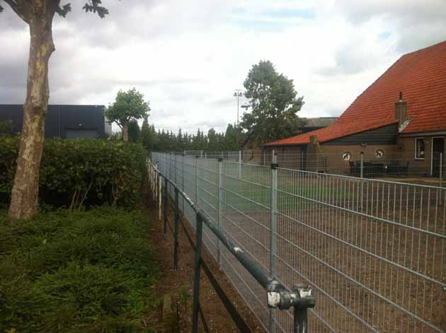 Dubbelstaafmat afrastering - Hoving Hekwerk B.V. Stadskanaal