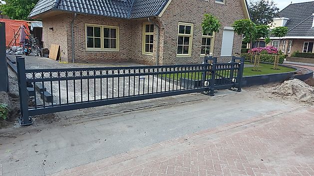 Sier schuifpoort Genemuiden Hoving Hekwerk B.V. Stadskanaal