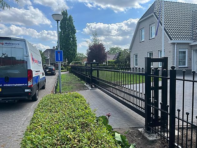 Sierhekwerk en poort in Blijham - Hoving Hekwerk B.V. Stadskanaal