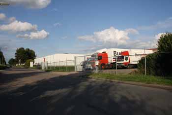 Dubbele spijlen draaipoort Hoving Hekwerk B.V. Stadskanaal