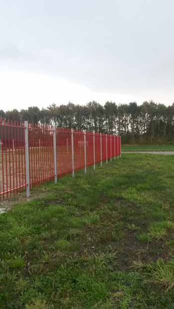 Schuifpoort Spijlhekwerk Doorgestoken spijl Hoving Hekwerk B.V. Stadskanaal