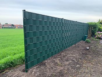 Dubbelstaafmat hekwerk met vlechtband vulling Hoving Hekwerk B.V. Stadskanaal